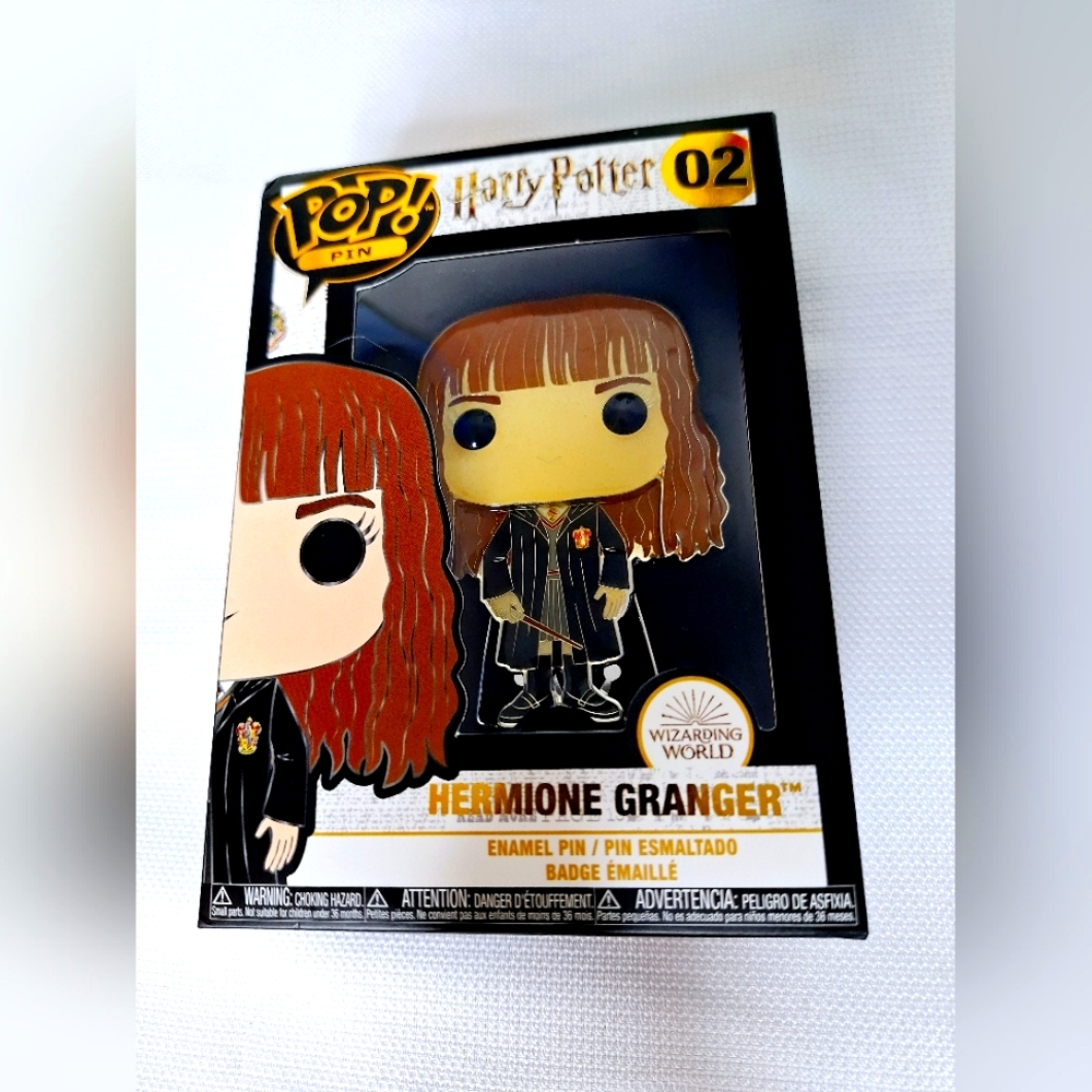 Harry Potter brand "The Ultimate Potter Fan" Harry Potter Bundle. - Picture 9 of 16